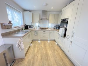 Woodford Walk- click for photo gallery